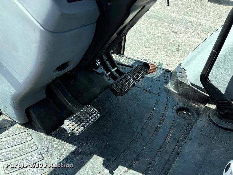 image for item DO1719 2012 New Holland T5070 MFWD tractor