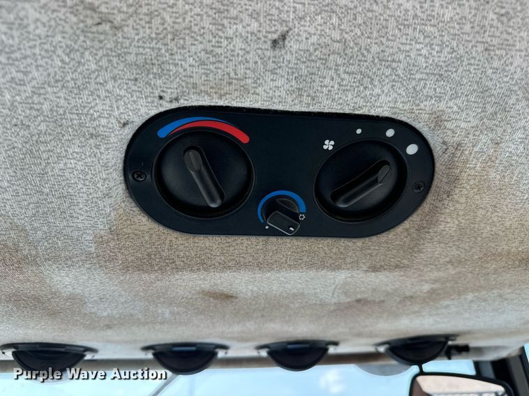 image for item DO1719 2012 New Holland T5070 MFWD tractor