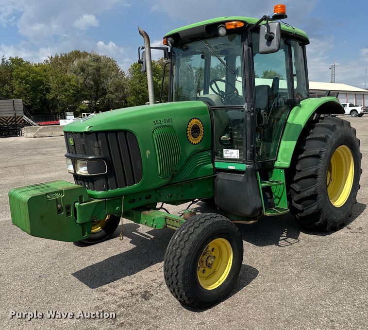 image for item DO1721 2007 John Deere 6415 tractor