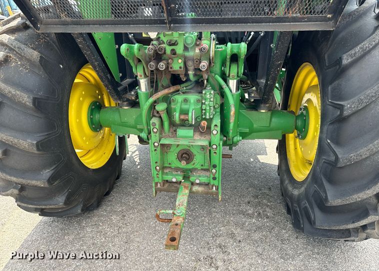 image for item DO1721 2007 John Deere 6415 tractor