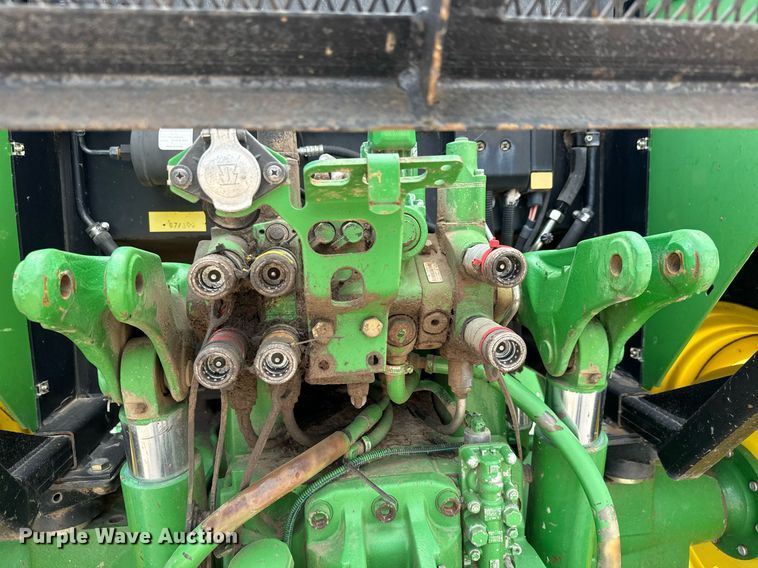 image for item DO1721 2007 John Deere 6415 tractor