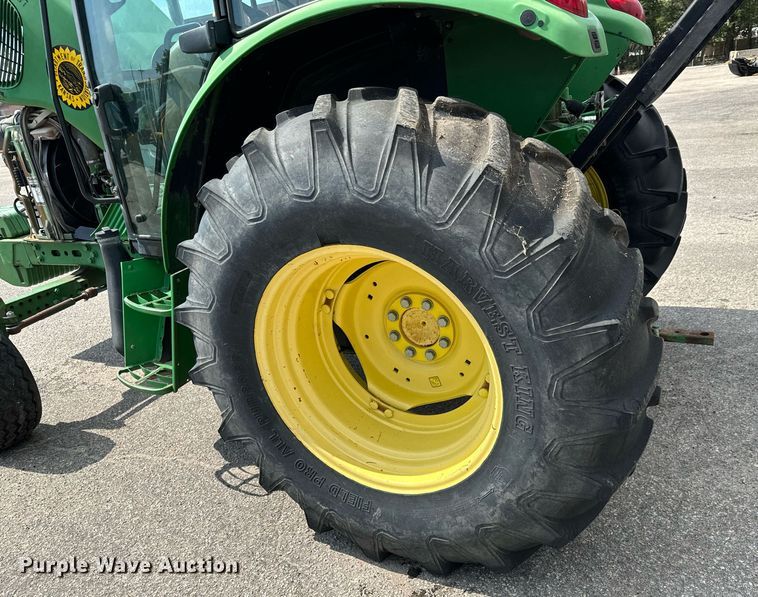 image for item DO1721 2007 John Deere 6415 tractor