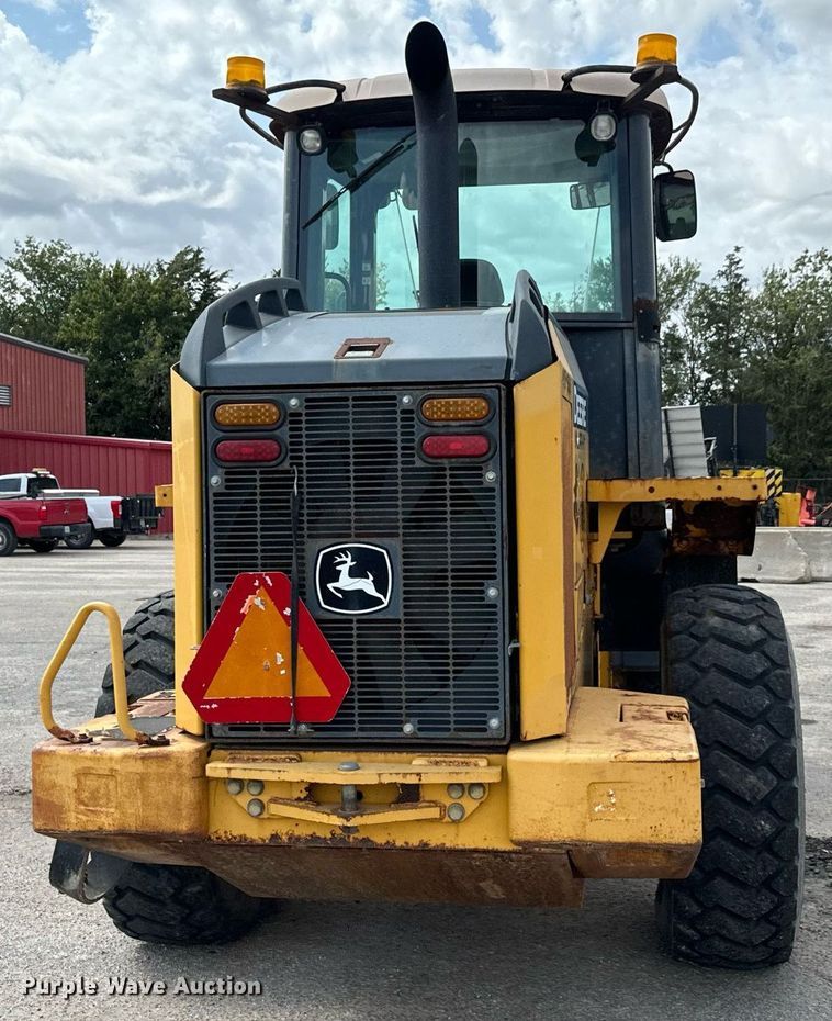 image for item DO1722 2006 John Deere 444J wheel loader
