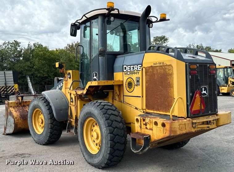 image for item DO1722 2006 John Deere 444J wheel loader