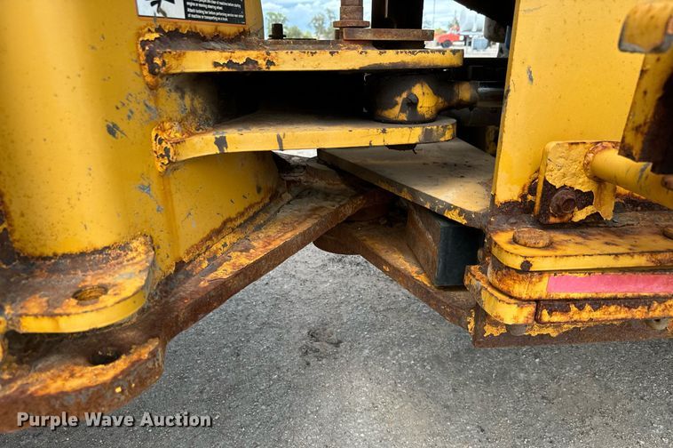 image for item DO1722 2006 John Deere 444J wheel loader