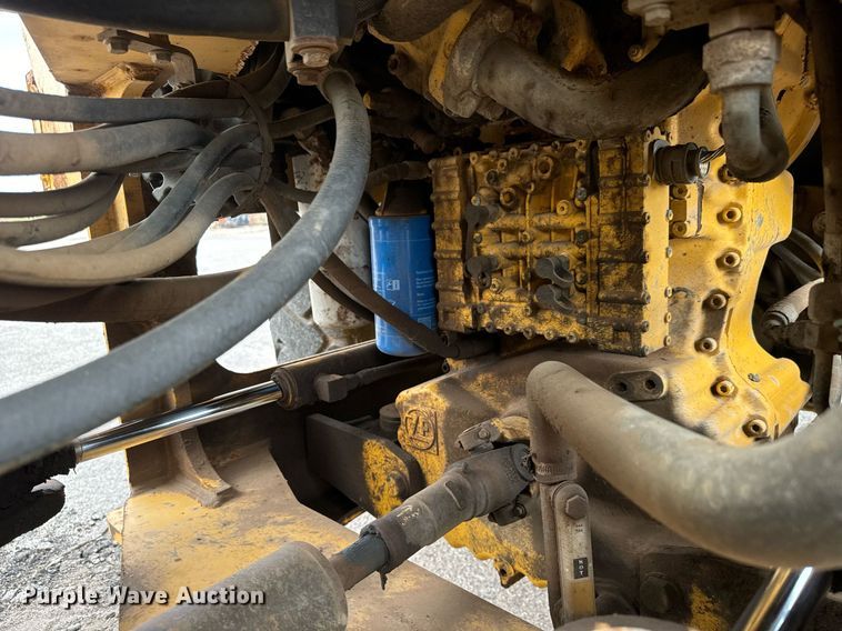 image for item DO1722 2006 John Deere 444J wheel loader