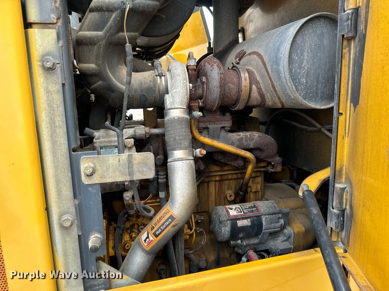 image for item DO1722 2006 John Deere 444J wheel loader