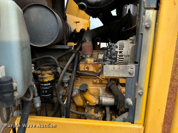 image for item DO1722 2006 John Deere 444J wheel loader