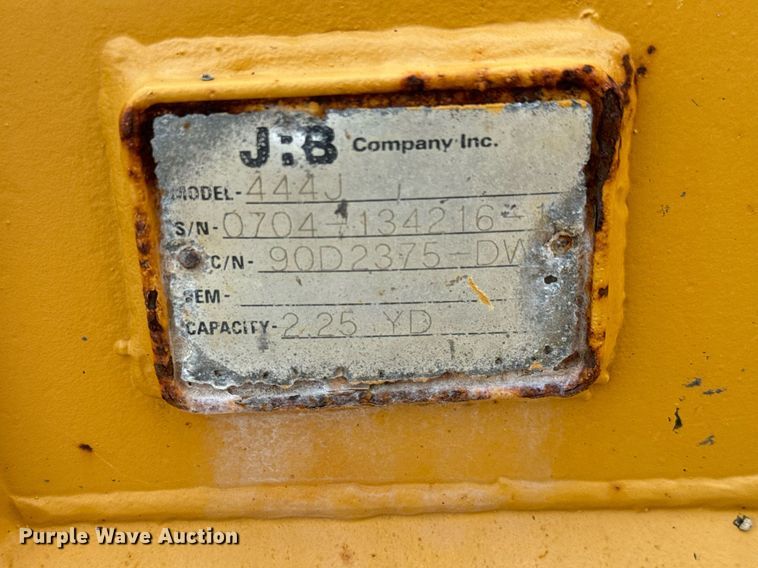 image for item DO1723 2005 John Deere 444J wheel loader