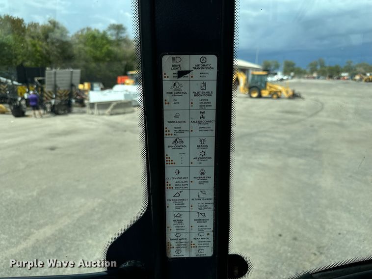 image for item DO1723 2005 John Deere 444J wheel loader