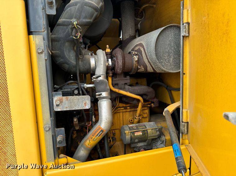 image for item DO1723 2005 John Deere 444J wheel loader