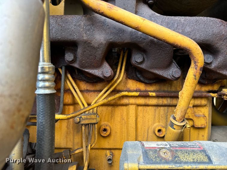 image for item DO1723 2005 John Deere 444J wheel loader