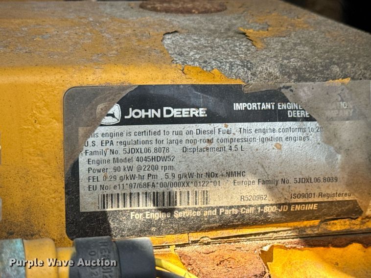 image for item DO1723 2005 John Deere 444J wheel loader