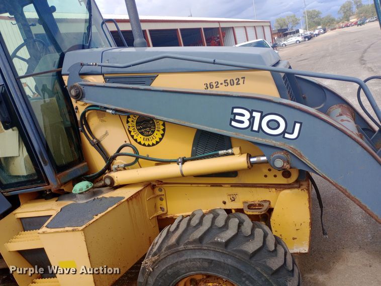image for item DO1725 2008 John Deere 310J backhoe
