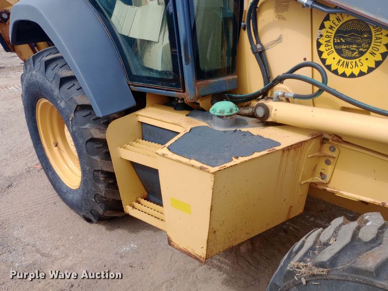 image for item DO1725 2008 John Deere 310J backhoe