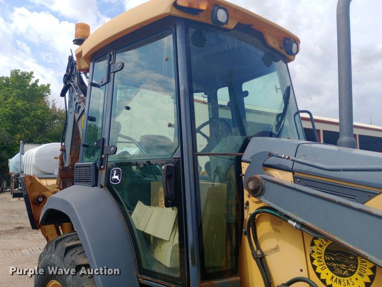 image for item DO1725 2008 John Deere 310J backhoe