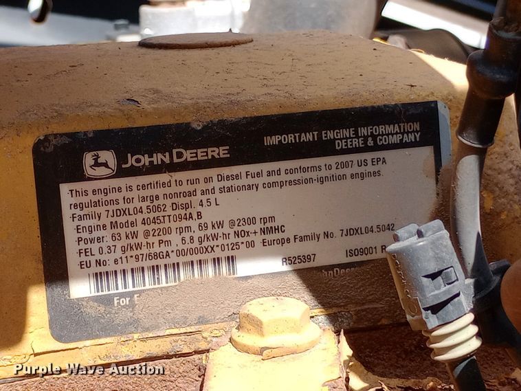 image for item DO1725 2008 John Deere 310J backhoe