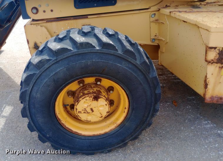 image for item DO1725 2008 John Deere 310J backhoe