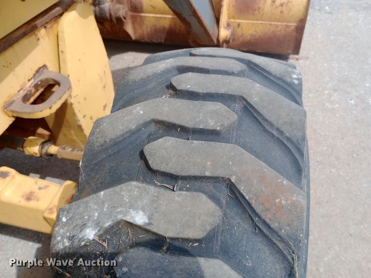 image for item DO1725 2008 John Deere 310J backhoe