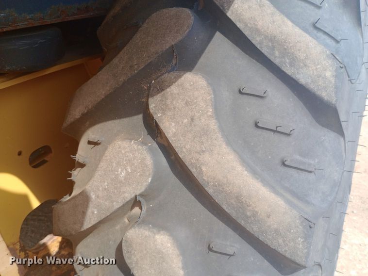 image for item DO1725 2008 John Deere 310J backhoe