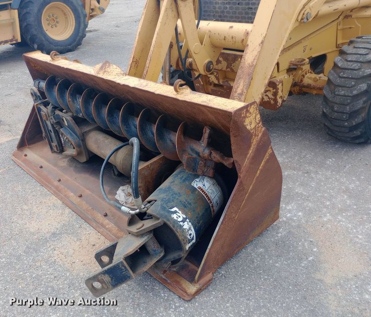 image for item DO1726 2005 John Deere 310G backhoe