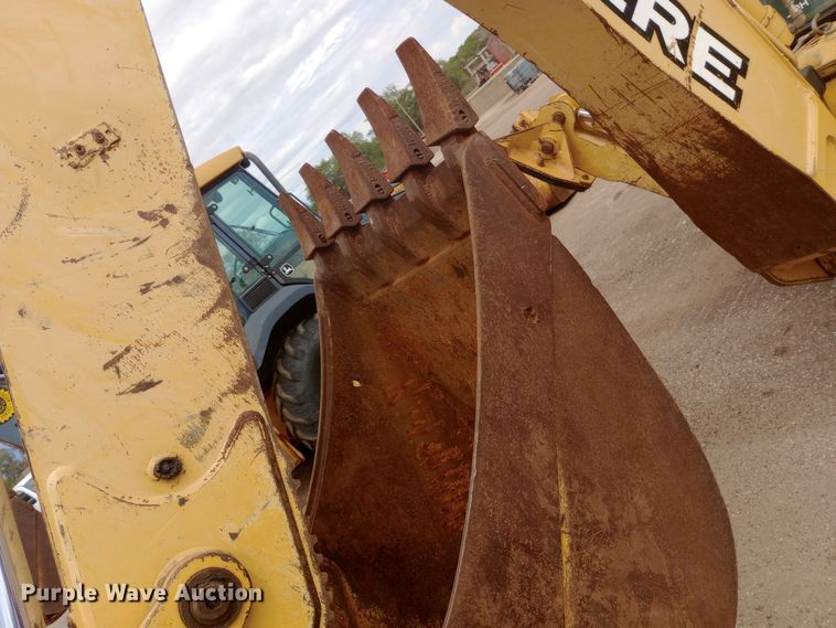 image for item DO1726 2005 John Deere 310G backhoe