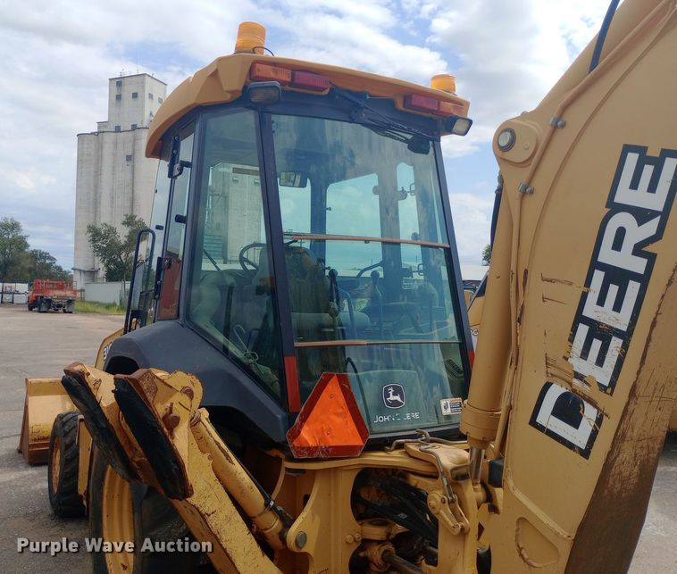 image for item DO1726 2005 John Deere 310G backhoe