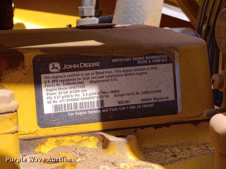 image for item DO1726 2005 John Deere 310G backhoe