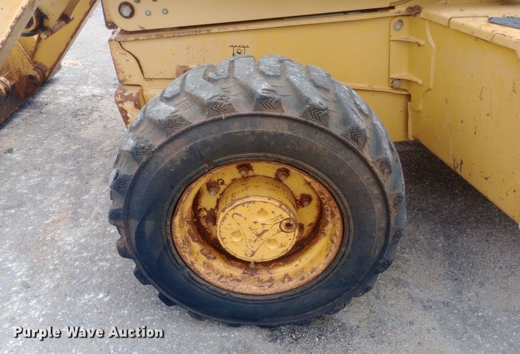 image for item DO1726 2005 John Deere 310G backhoe