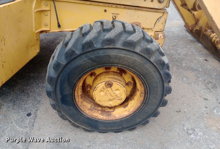 image for item DO1726 2005 John Deere 310G backhoe