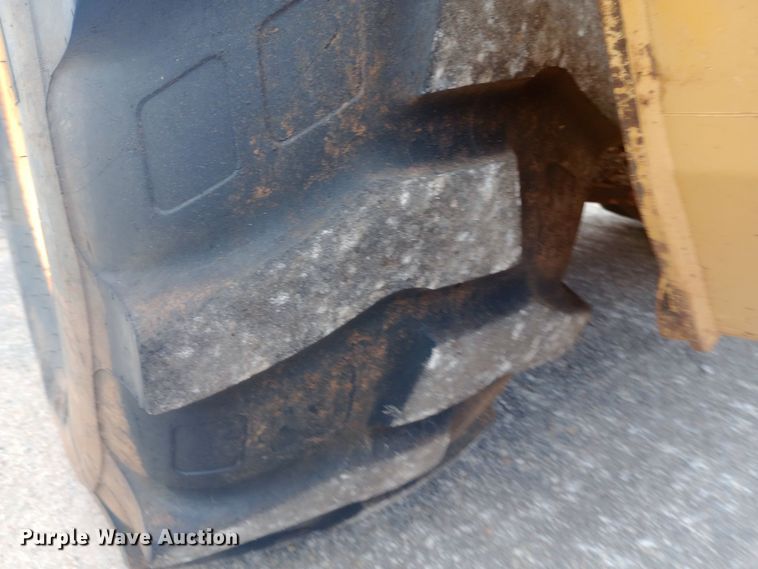 image for item DO1726 2005 John Deere 310G backhoe