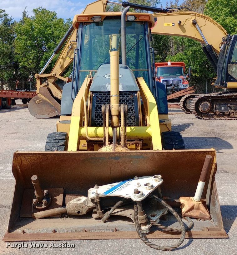 image for item DO1727 2005 John Deere 310G backhoe