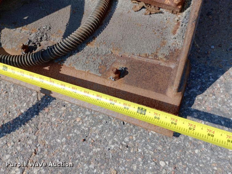 image for item DO1727 2005 John Deere 310G backhoe