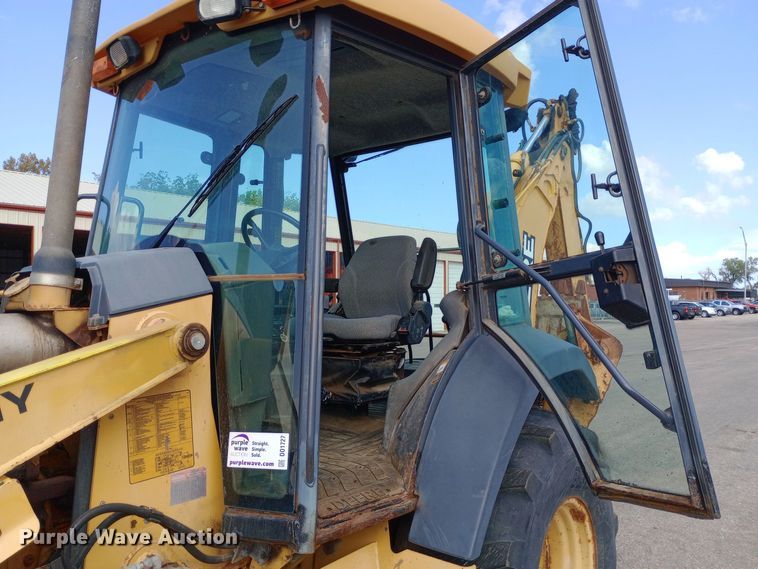 image for item DO1727 2005 John Deere 310G backhoe