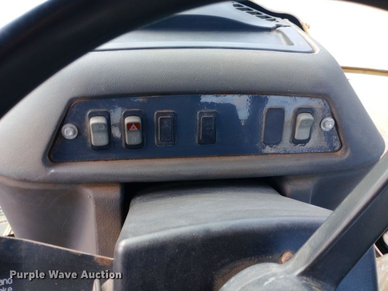 image for item DO1727 2005 John Deere 310G backhoe