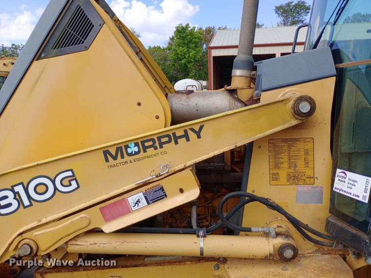 image for item DO1727 2005 John Deere 310G backhoe