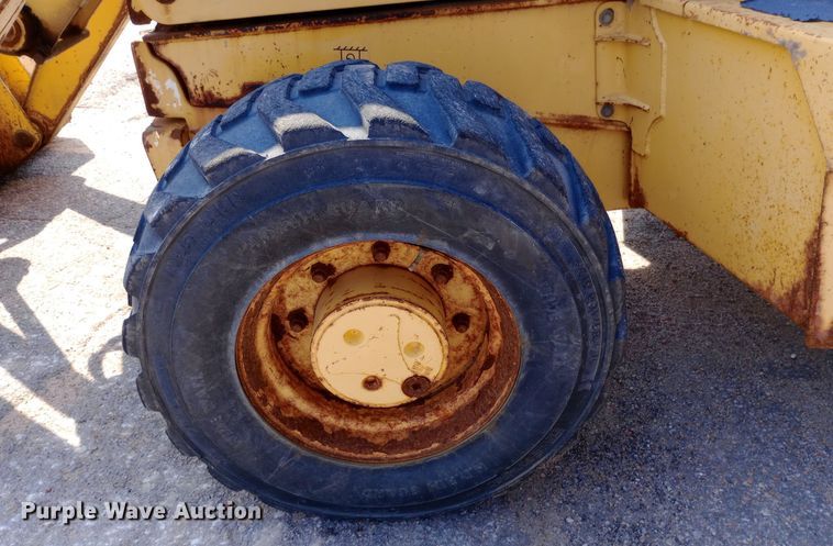 image for item DO1727 2005 John Deere 310G backhoe