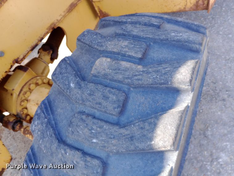 image for item DO1727 2005 John Deere 310G backhoe