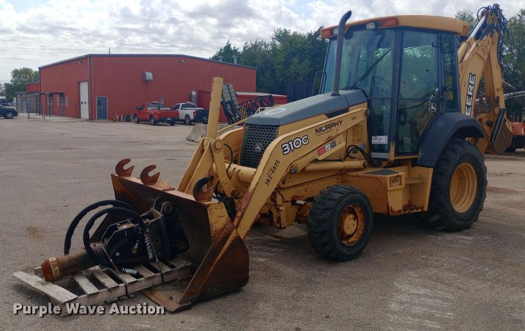 image for item DO1728 2005 John Deere 310G backhoe
