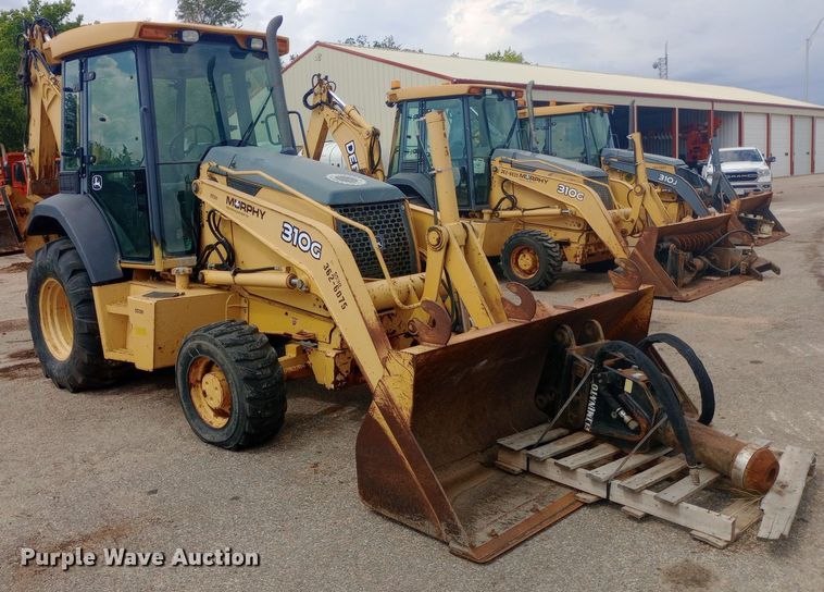 image for item DO1728 2005 John Deere 310G backhoe