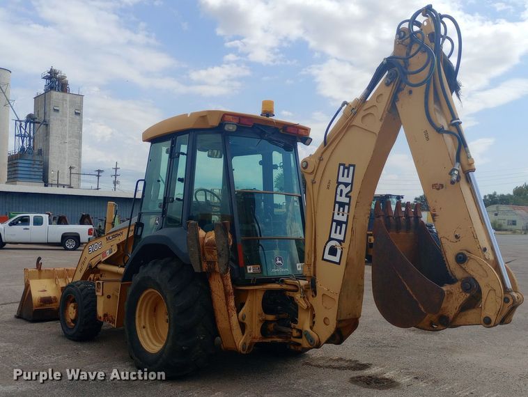 image for item DO1728 2005 John Deere 310G backhoe