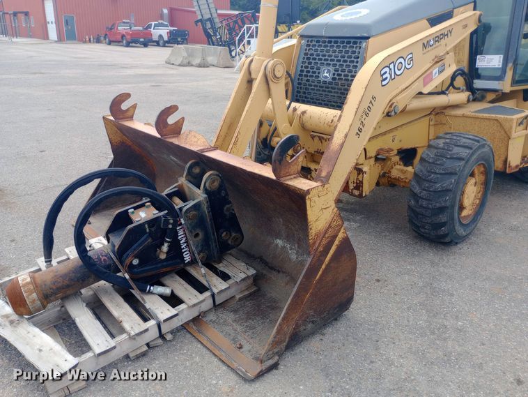 image for item DO1728 2005 John Deere 310G backhoe