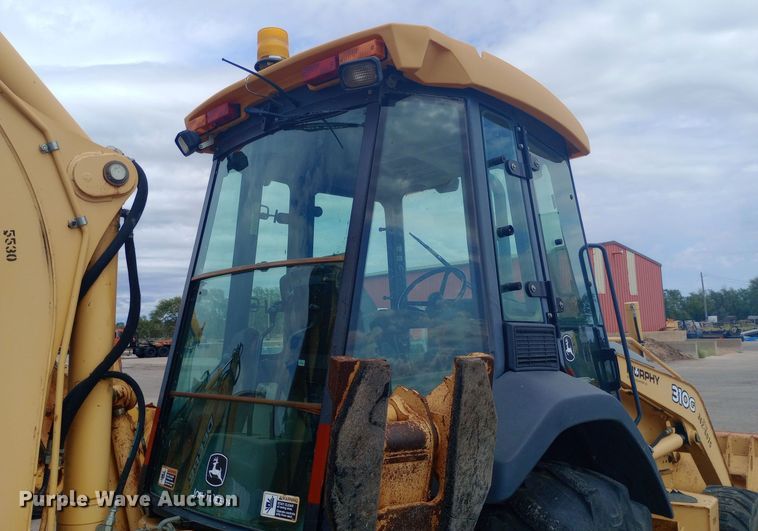 image for item DO1728 2005 John Deere 310G backhoe