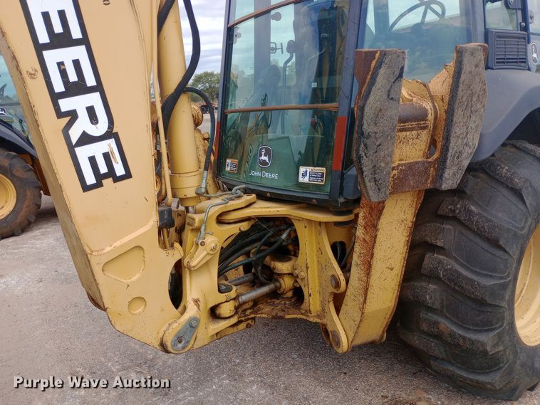 image for item DO1728 2005 John Deere 310G backhoe