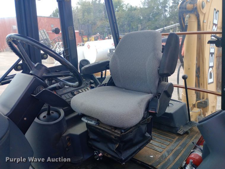 image for item DO1728 2005 John Deere 310G backhoe