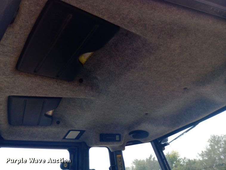 image for item DO1728 2005 John Deere 310G backhoe