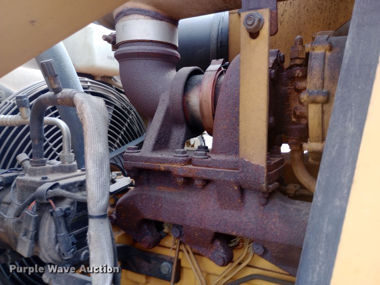 image for item DO1728 2005 John Deere 310G backhoe