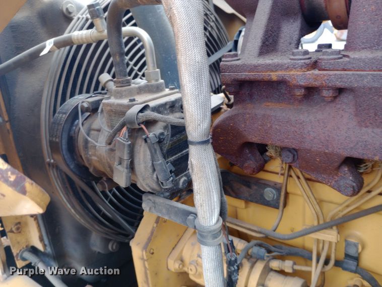 image for item DO1728 2005 John Deere 310G backhoe