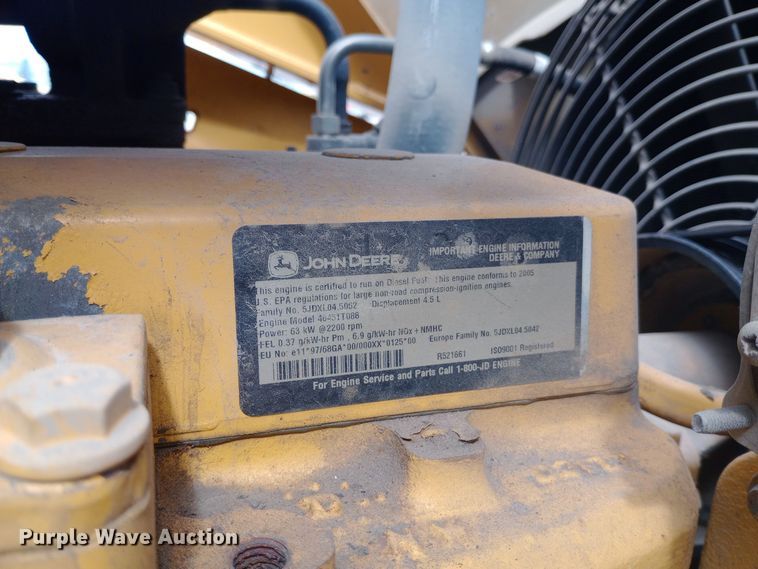 image for item DO1728 2005 John Deere 310G backhoe