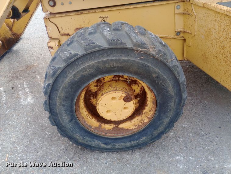 image for item DO1728 2005 John Deere 310G backhoe